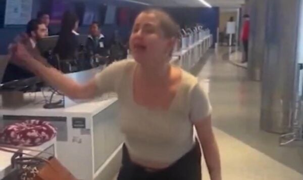WATCH: Delta Passenger Melts Down at LAX, Demands to Speak to Pete Buttigieg – Then Realizes She’s in the Wrong Terminal