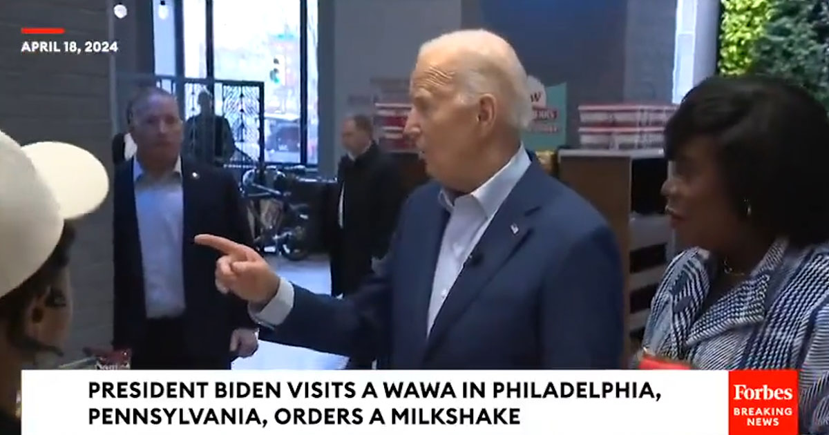 Biden Handlers Busted Staging Event at Wawa: ‘He’s Gonna Give You A Tip’