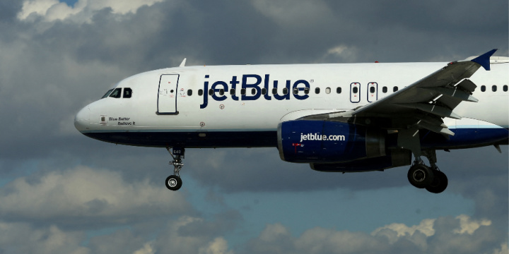 JetBlue Cancels Jewish Passenger’s Ticket Over ‘Free Palestine’ Pin Dispute