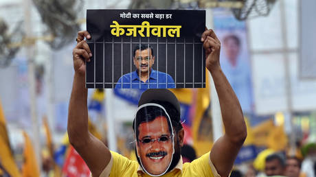 Delhi chief kicks off election campaign after walking out of jail
