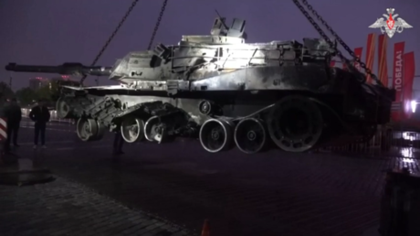 Drone captures scale of Western-supplied armor display in Moscow (VIDEO)