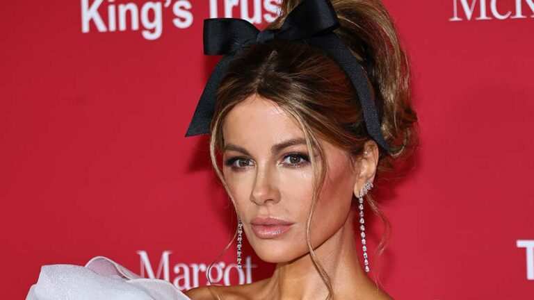 Kate Beckinsale, after a ‘rough year’ and hospitalization, returns to the red carpet