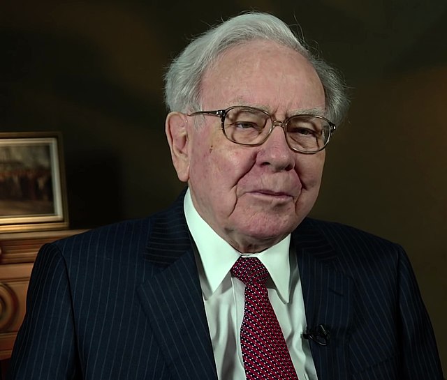 Warren Buffett Sounds Ominous At Berkshire Meeting: ‘I Hope I Come Next Year’