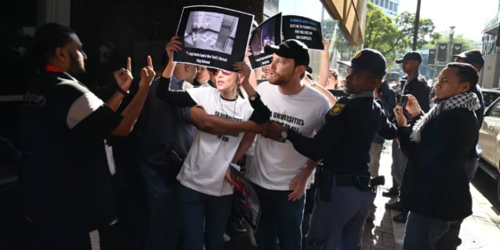 South African Jews Forcibly Removed While Protesting Minister’s Call to Intensify Pro-Hamas Campus Protests