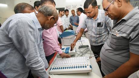 Indians challenge Elon Musk over voting machines