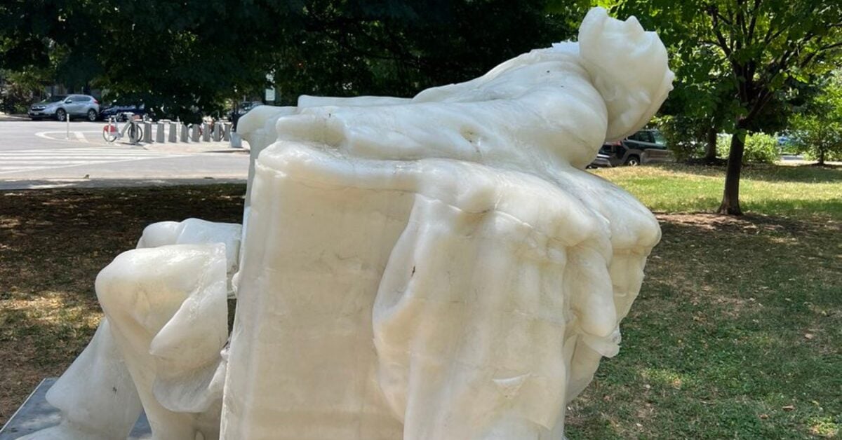 Abe Lincoln Wax Sculpture Melts in Brutal Washington DC Heat 