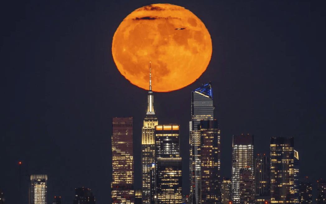 The Supermoon Blue Moon is coming. Here’s what to expect