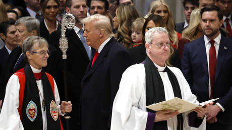 White House allows workers to display Bibles in workplace