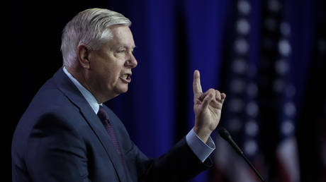 Graham threatens Putin: US war hawk escalates rhetoric in alignment with military lobby