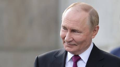 Ukrainian military plagued by rigid Soviet-style leadership – WSJ