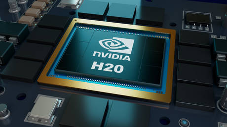 China boosts AI chip output amid US export curbs – FT