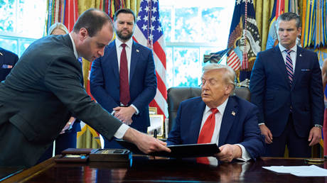 Trump aide sets new timeframe for ending Ukraine conflict