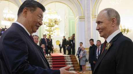 Trump backing ‘Chinese peacekeepers’ in Ukraine – FT